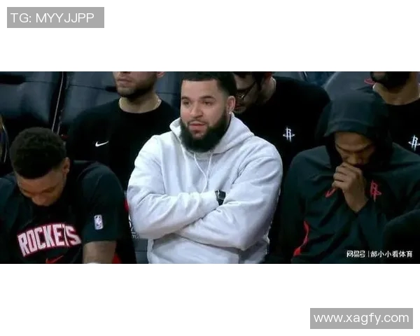 杜兰特三节28+8刷爆纪录:里程碑之夜击溃太阳 激情握拳怒吼庆祝 杜兰特三节28+8刷爆纪录:里程碑之夜击溃太阳 激情握拳怒吼庆祝